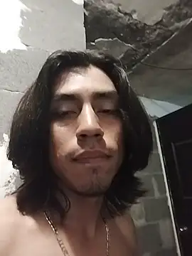 AlexAlejandro13 live sex cam