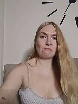 KisaVixen live cam on StripChat