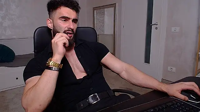 MicahLane live cam on StripChat