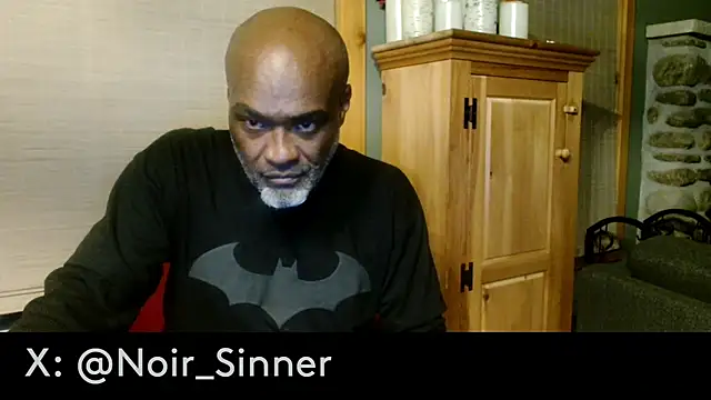 sinnernoir (M mature) - stroke show, standing