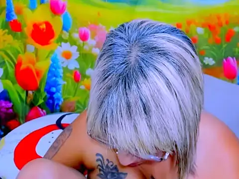 indianroxy live cam on StripChat