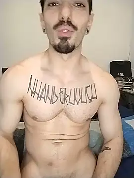 luigisp5000 (Ask my age) - enfiar o pauno cuzinho