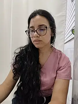 alanahot94 (F young) - Naked