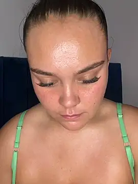 maddisonwhitex (F young) - Shake Boobs & Grab