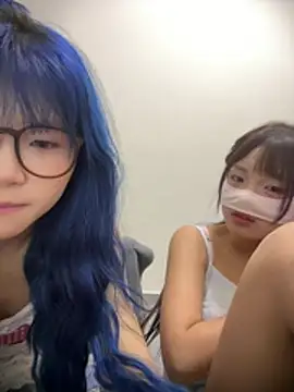 Rocket-Girl live cam on StripChat