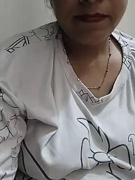 simran-kaur143 (F young) - Oil boobs