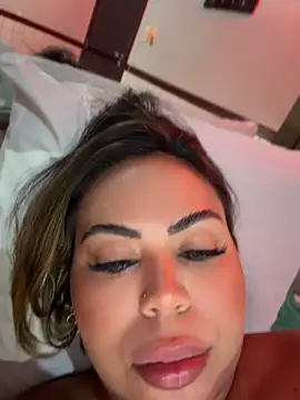 lariic (F young) - Mostrar peitos para Uber    🎉🥵