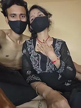 indiangirl711 (Ask my age) - Oil show boob's