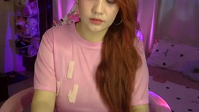 yourHennesy live cam on StripChat