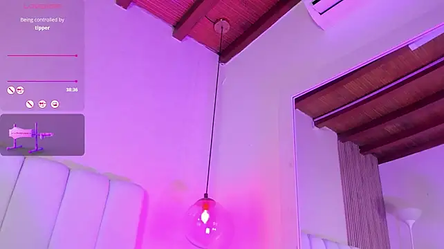 elenajamess (F young) - Make me wet Daddy 💦