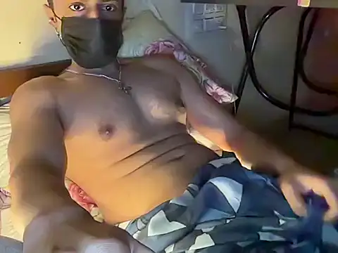LIPGLOSSDAMAGE's live cam