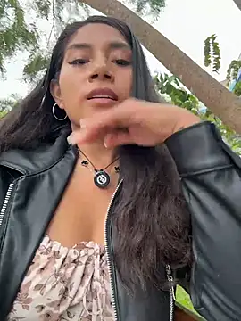 catalina16_ (F young) - SQUIRT EN BAÑO PÚBLICO