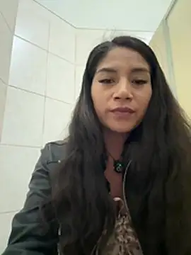 catalina16_ (F young) - SQUIRT EN BAÑO PÚBLICO