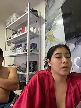 miaftmax live cam on StripChat