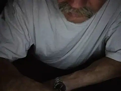 cumloverboyxx69 live cam