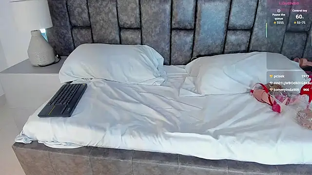 Matureyulyet live cam