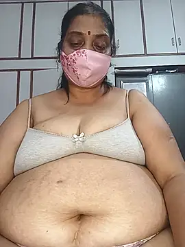ragavi-kannada-telugu (F milf) - Boobs show