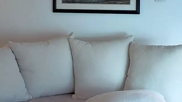 IsabellaSandoval live cam on StripChat
