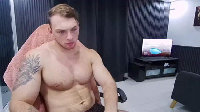 YourHotGreg live cam on StripChat