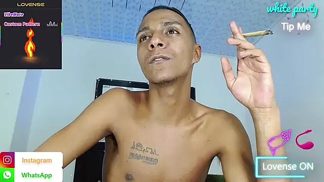 hotboyluxe live cam on StripChat