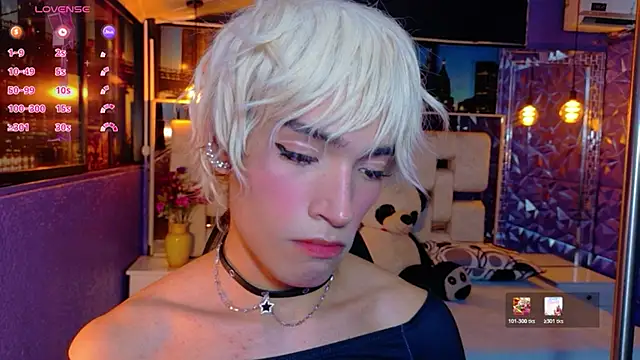 isaac_nova live cam on StripChat