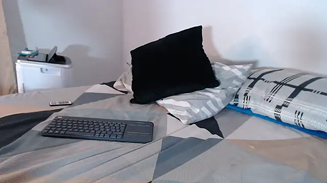 little_kayla_ (F young) - FINGER PUSSY  💦