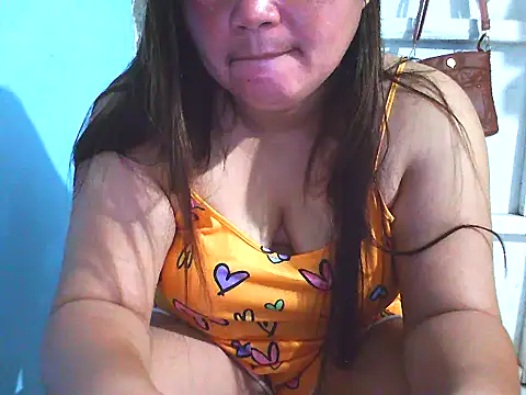 xsweetlover69x (F milf) - help me to buy electric fan:)