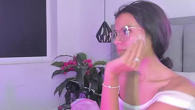 iris8__ (Ask my age) - pussy play doggye style
