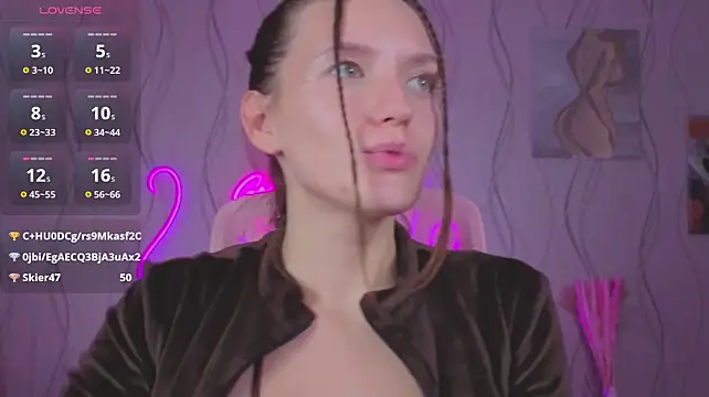 jennydens (F young) - jumping in a bra
