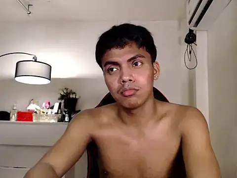 asianboyhunt (M young) - I am new here, please be kind & friendly