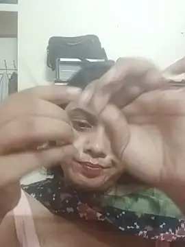 annuma22 live cam on StripChat
