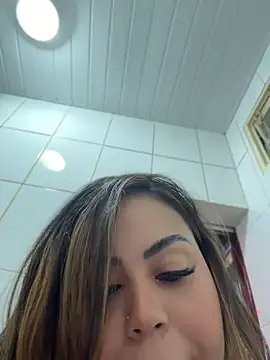 lariic (F young) - Sexo