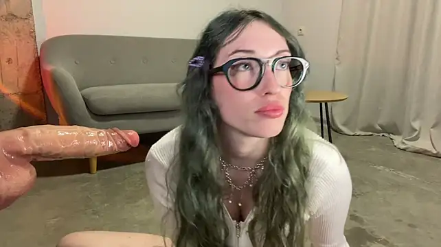 kelly_berry__ (F young) - 2 Dildos Sloppy Sucking