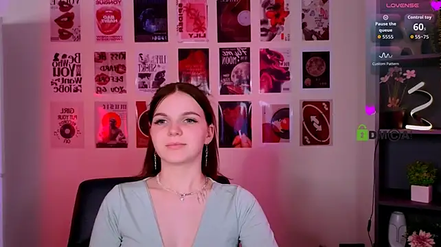 mikameovv (F teen) - ass in panties