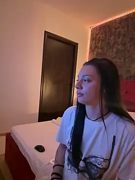 i_amredvelvet (F teen) - Show pussy!