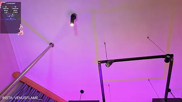 venus_flame1 (T young) - play with oil