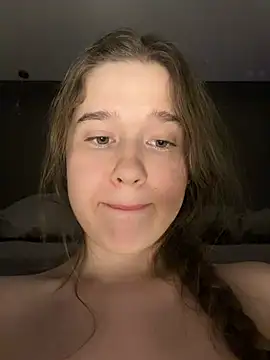 hornygirlh (G young) - SHOW PUSSY