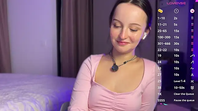 milly_pops live cam on StripChat