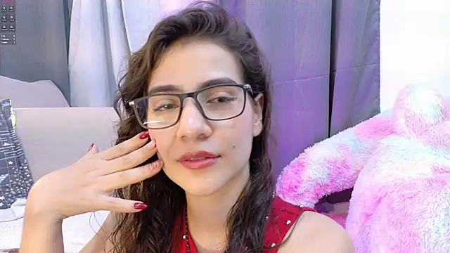 Miranda_doll__ live cam on StripChat