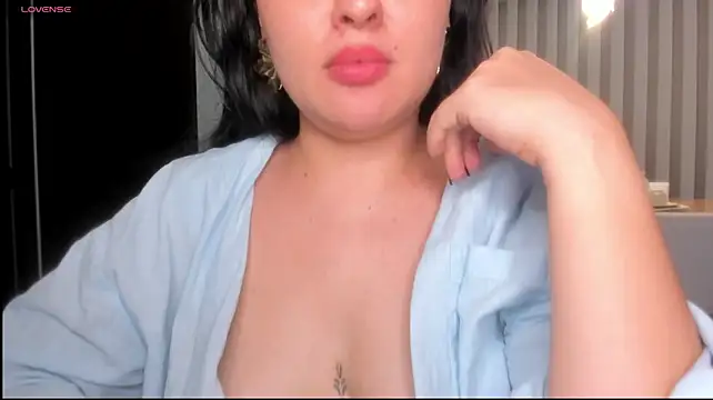 AnushaKumari live cam on StripChat