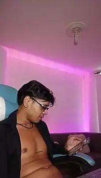 Alejandroo_Montenegro live cam on StripChat