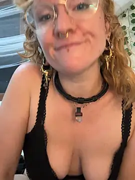 Synnix live cam on StripChat