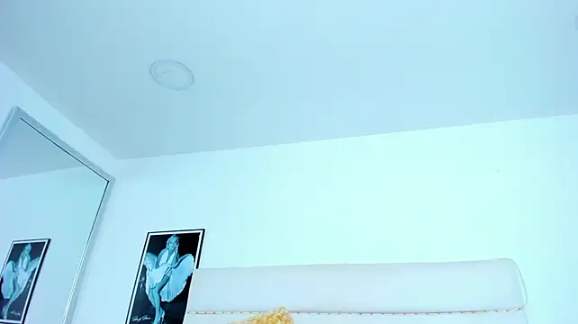 TaylorEvanss live cam on StripChat