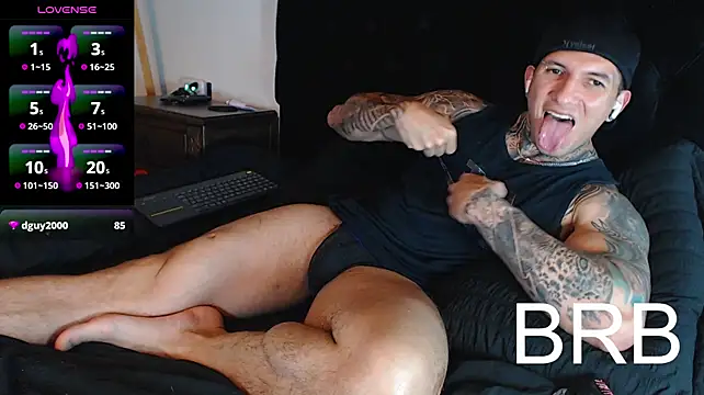 Shane_Clay live cam on StripChat
