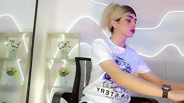 Daniela_Pink_