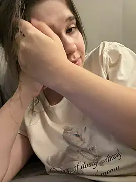 hornygirlh (G young) - SHOW ASS