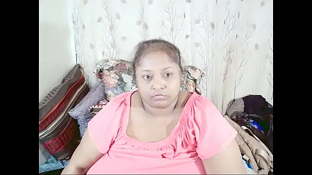 indiantasha (F milf) - tantalizing tasha..love me daddy..