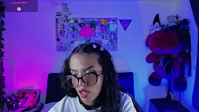 Dann_dan live cam on StripChat