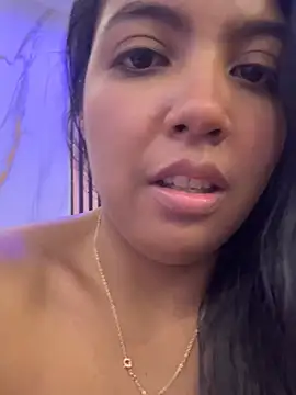 nicole_fisherr live cam on StripChat