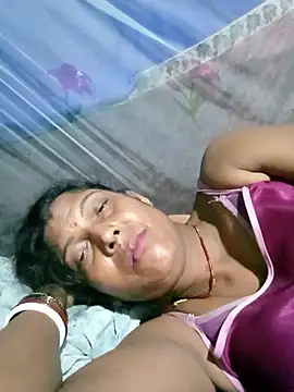 Savita992 live cam on StripChat